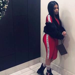 Meet your Posher, Love